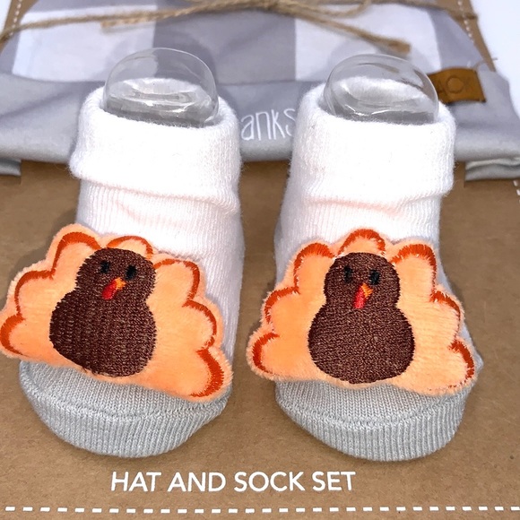 Lila & Jack My First Thanksgiving Set - Hat, Socks, and Bandana Bib Bundle - Picture 4 of 10
